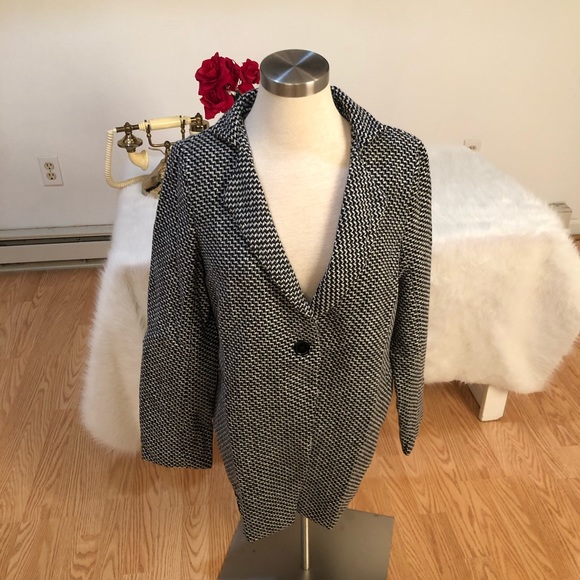 Beautiful herringbone coat with 1 button front notched collar slit pockets new - Picture 2 of 14